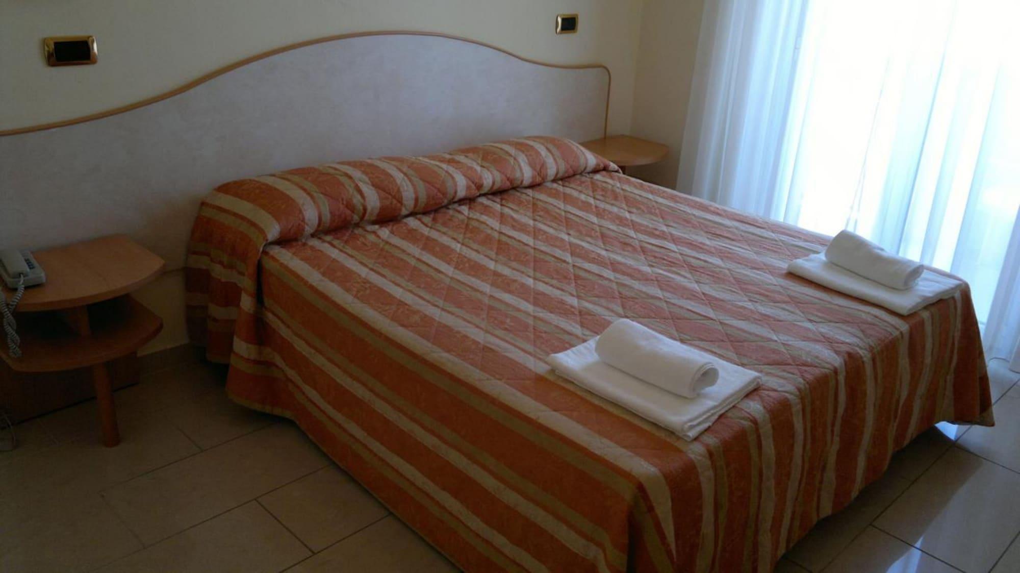 Hotel Elisir ริมินี ภายนอก รูปภาพ