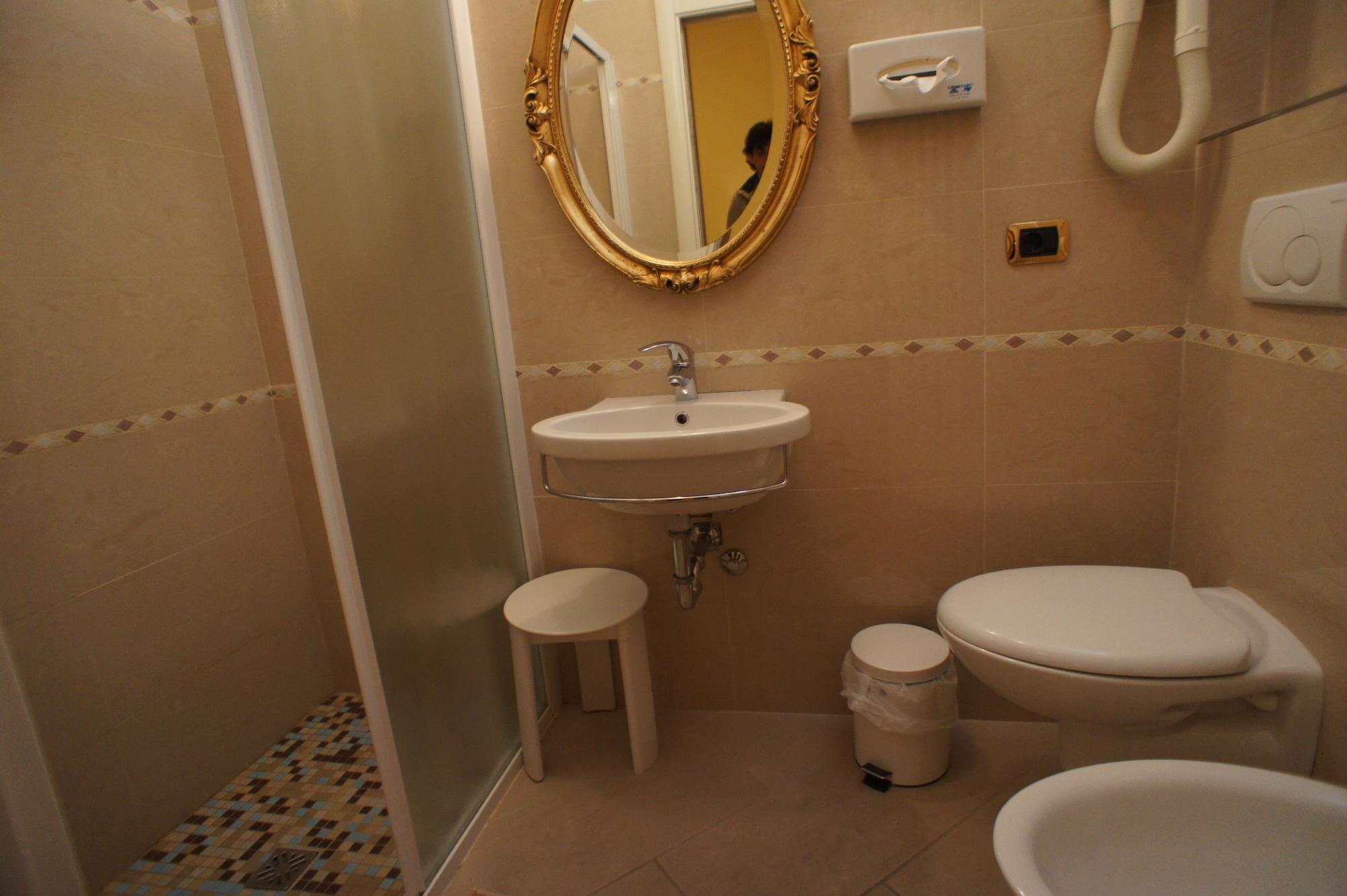 Hotel Elisir ริมินี ภายนอก รูปภาพ